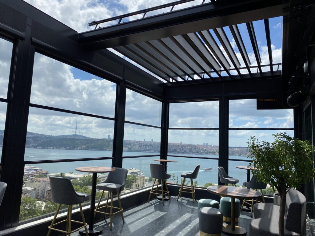 Otomatik Giyotin Cam Balkon Sistemleri 19 Guillotine Vertical Glass Giyotin Otomatik Cam Sistemleri 9