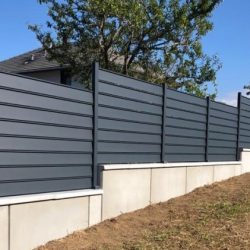 Exempel på trädgårdsstaket i aluminium Albanien