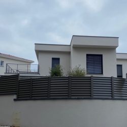 Exempel på trädgårdsstaket i aluminium Arnavutköy
